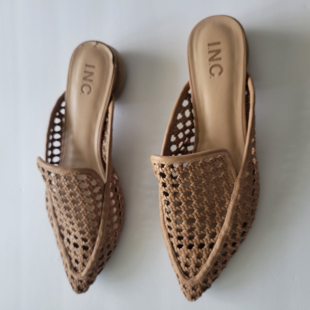 INC Size 12 Tan Woven Closed Toe Slides